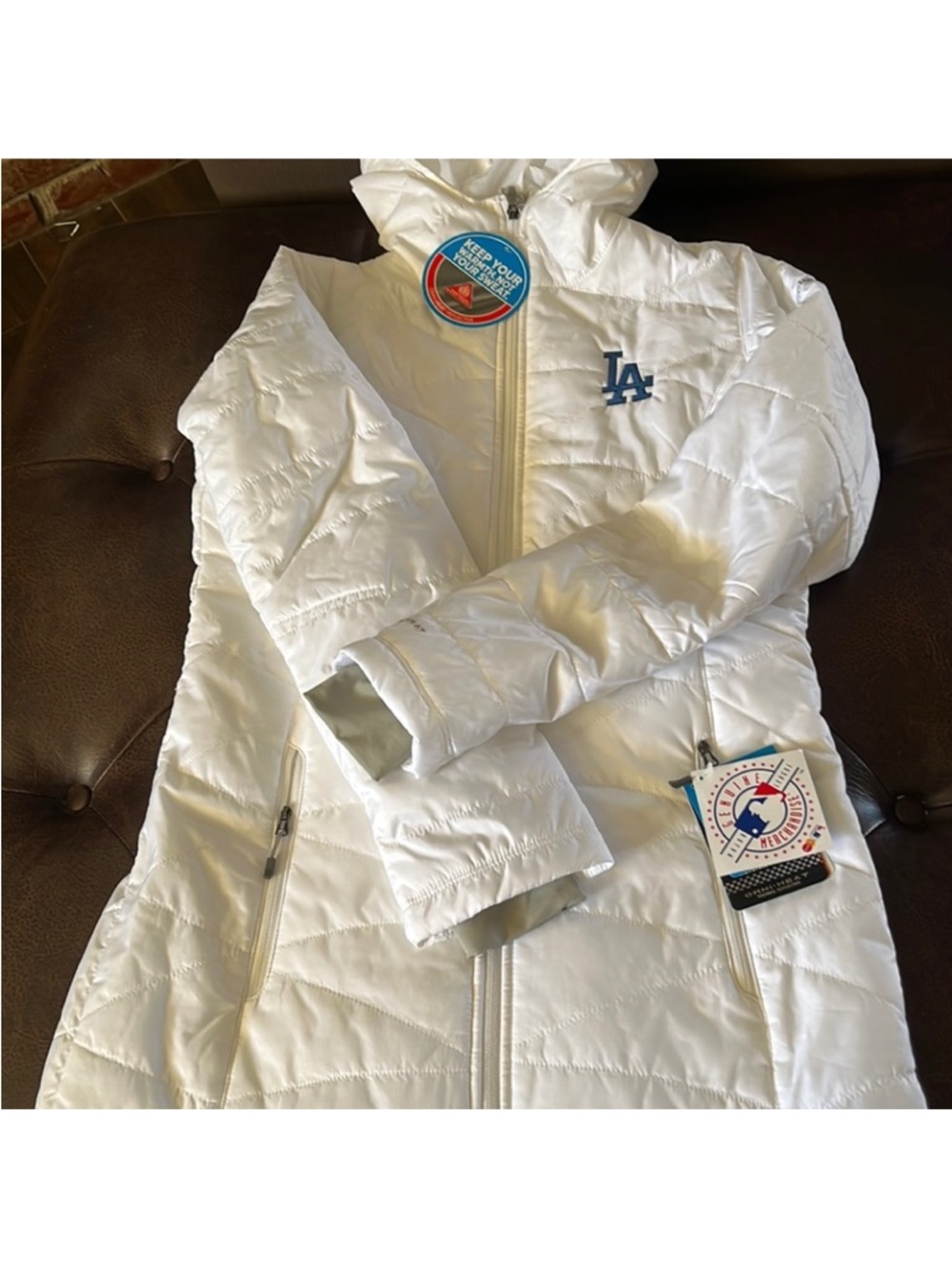 MLB Los Angeles Dodgers White Quilted Puffer Jacket